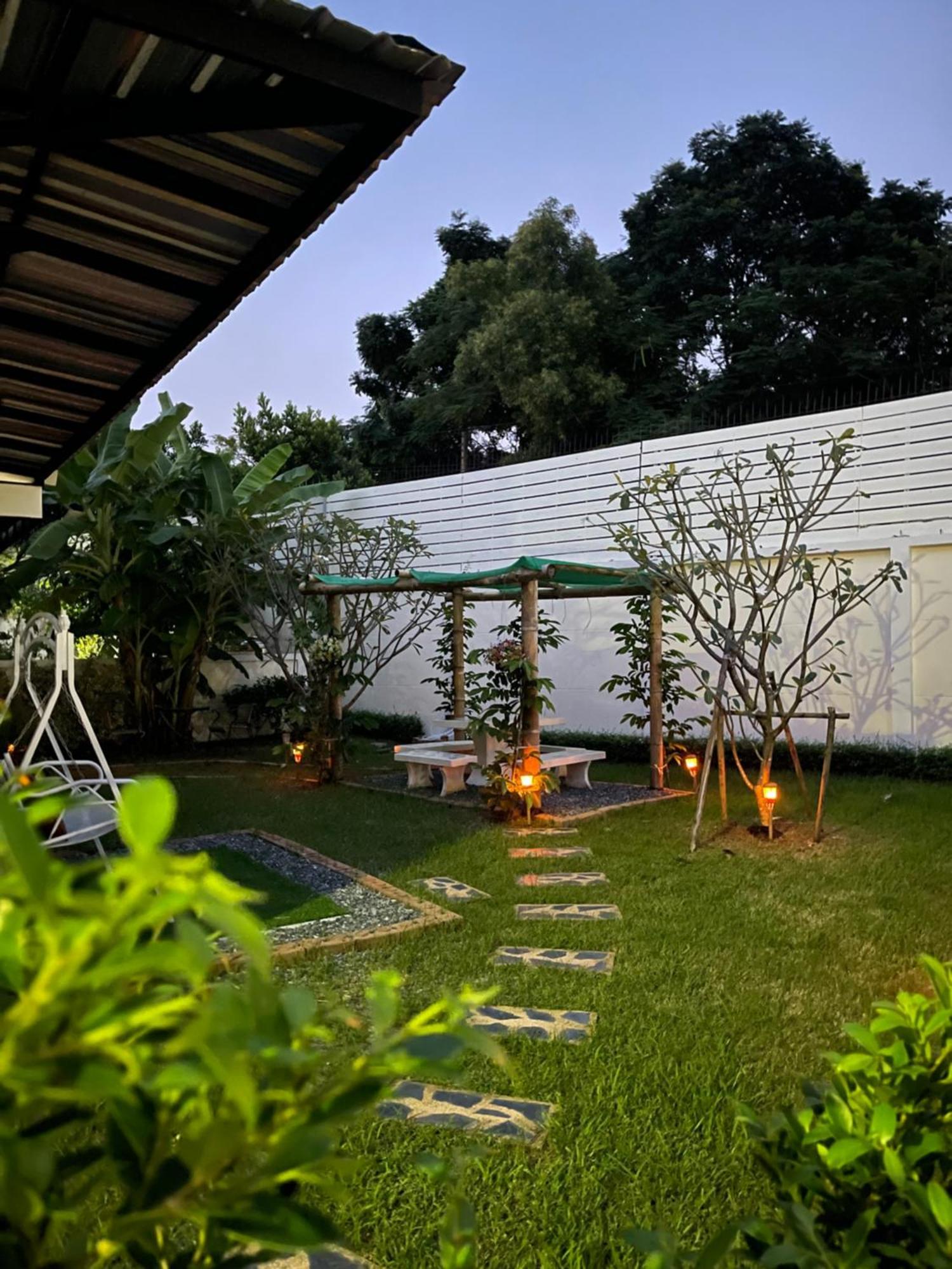 Anna Home@Lat Krabang Bangkok Exteriör bild