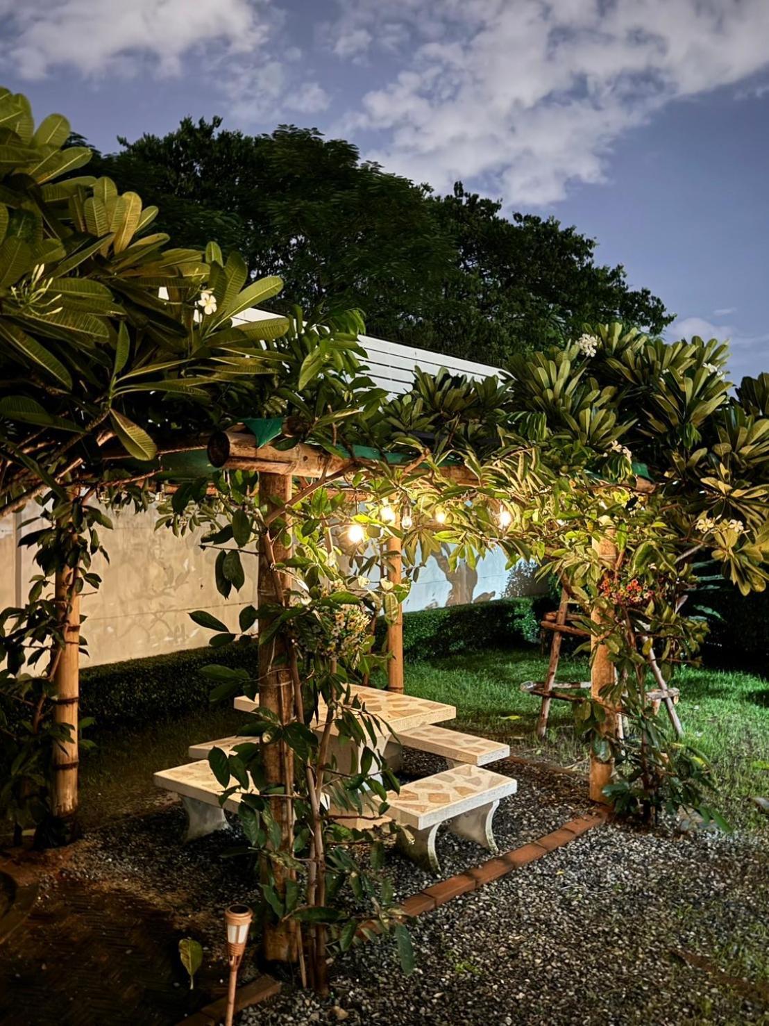 Anna Home@Lat Krabang Bangkok Exteriör bild